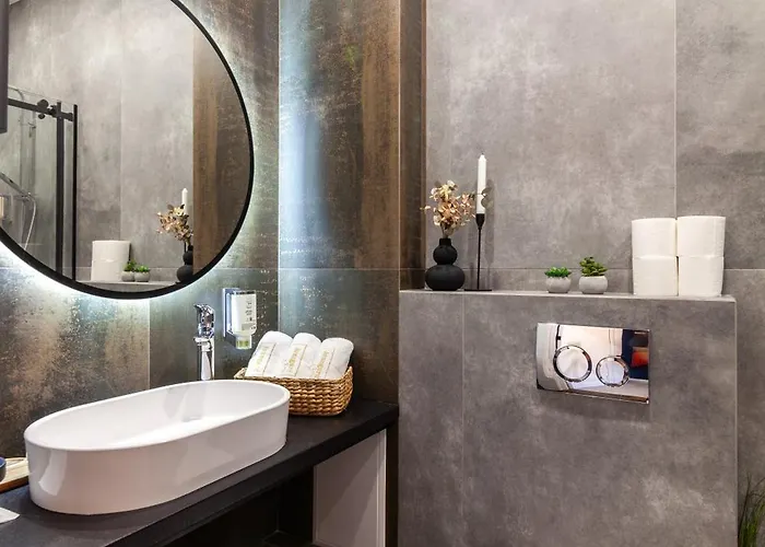 On Shpytalna 30 Apartment