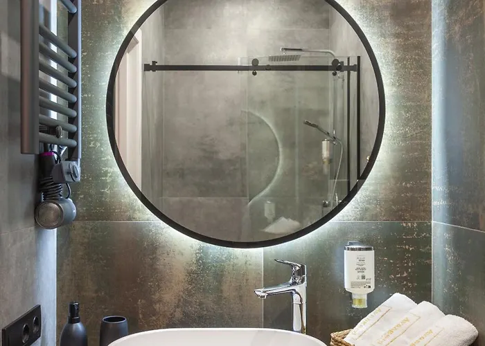 On Shpytalna 30 * Lvov